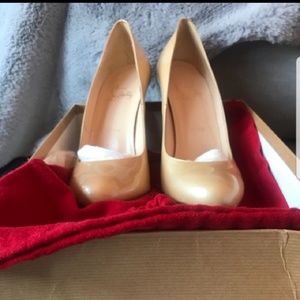 AUTHENTIC Louboutin lady lynch heels